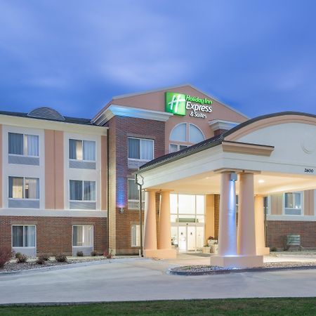 Holiday Inn Express Hotel & Suites Ames By Ihg Eksteriør billede