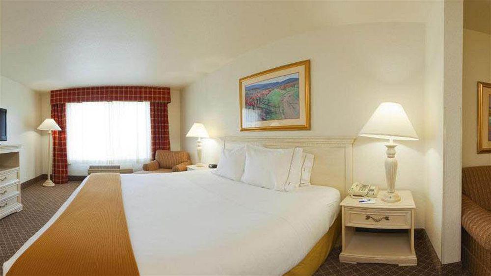 Holiday Inn Express Hotel & Suites Ames By Ihg Eksteriør billede
