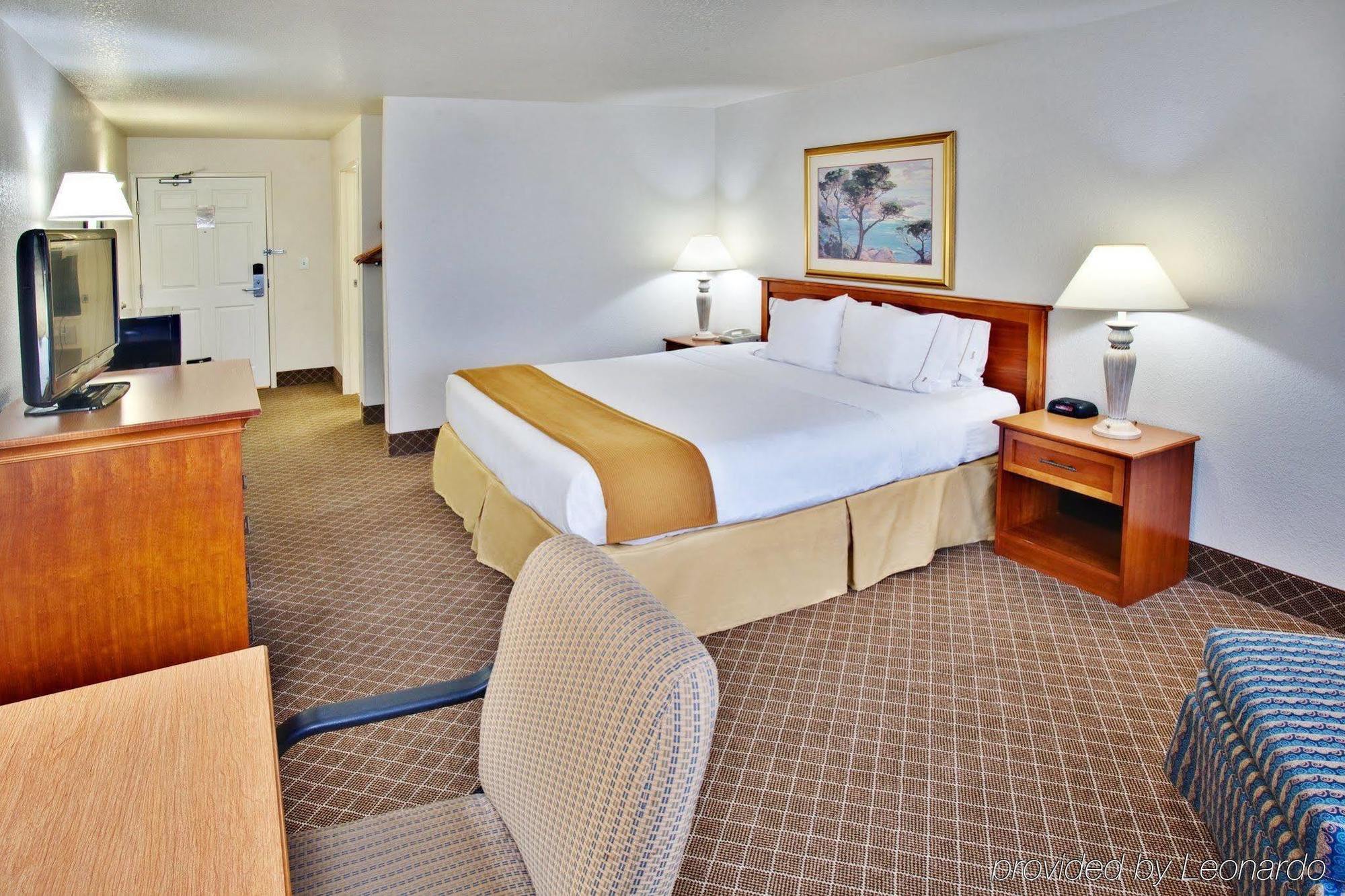 Holiday Inn Express Hotel & Suites Ames By Ihg Eksteriør billede