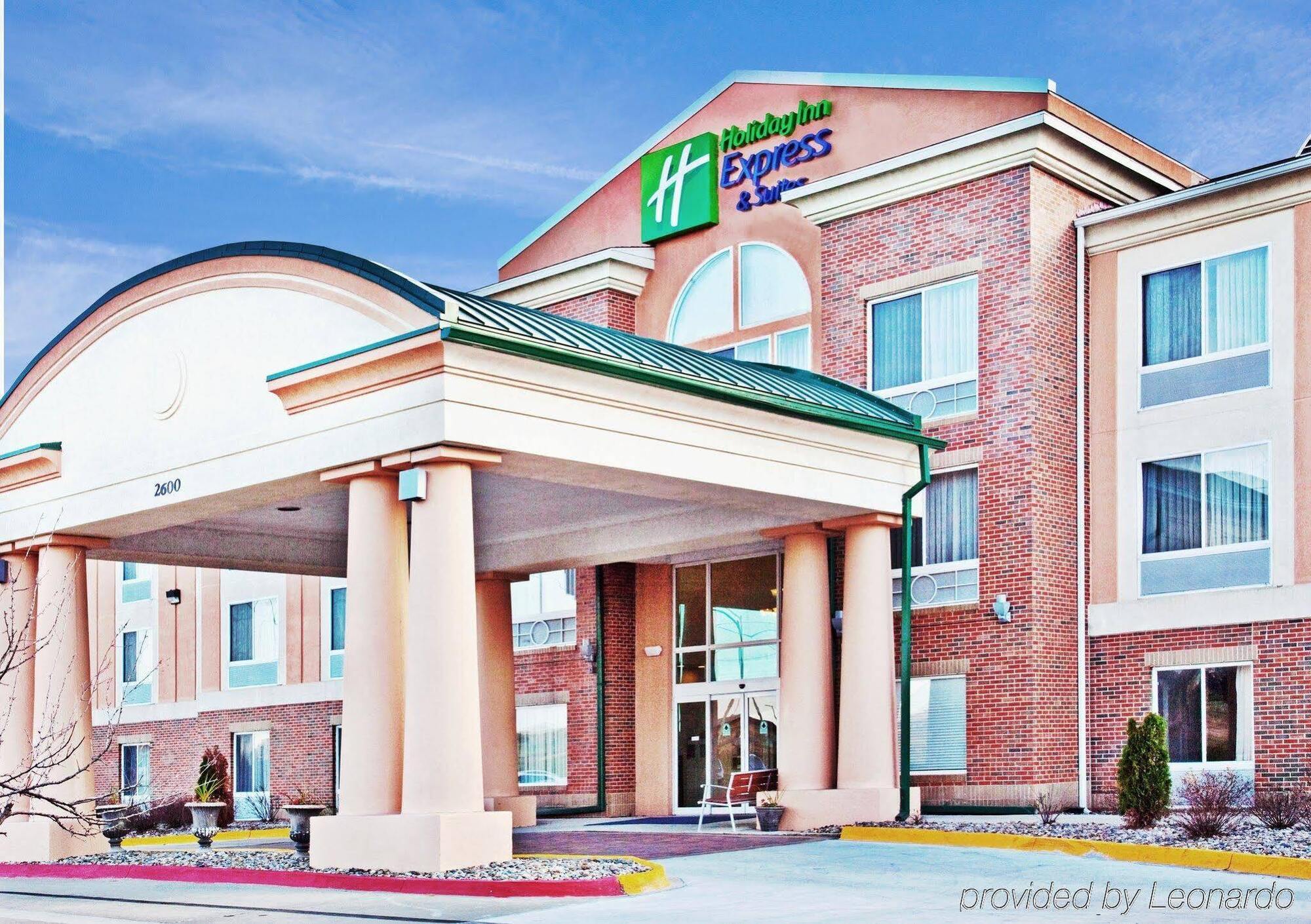 Holiday Inn Express Hotel & Suites Ames, An Ihg Hotel Eksteriør billede