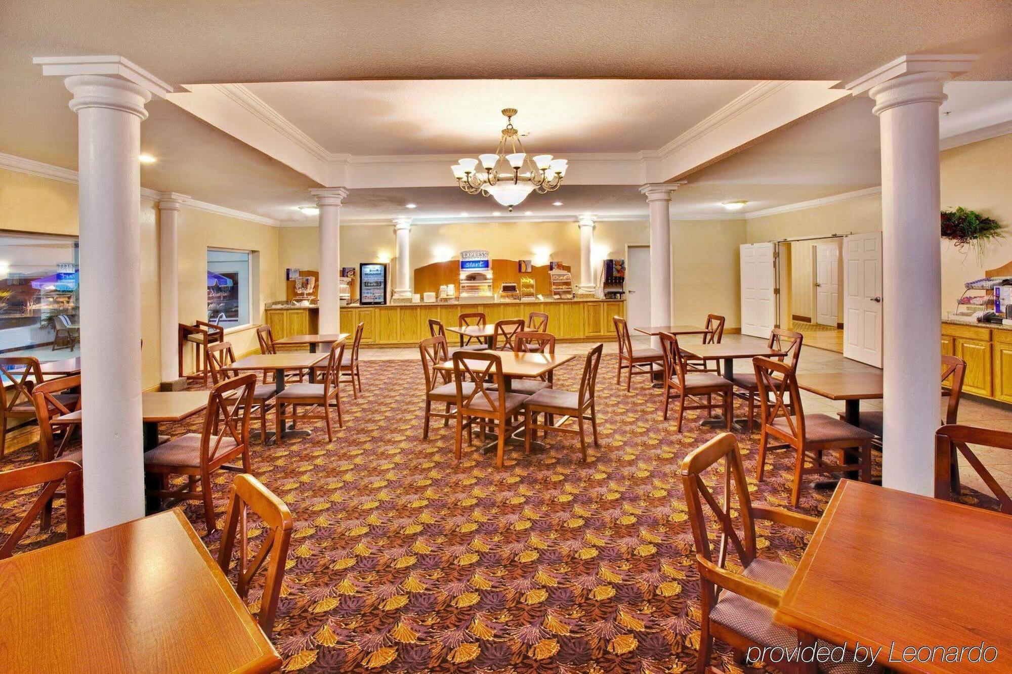 Holiday Inn Express Hotel & Suites Ames By Ihg Eksteriør billede