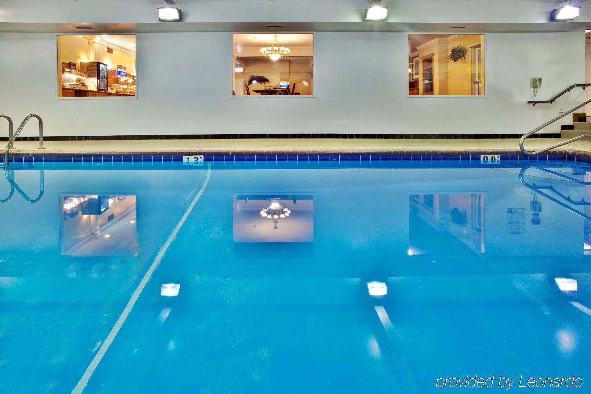 Holiday Inn Express Hotel & Suites Ames By Ihg Eksteriør billede